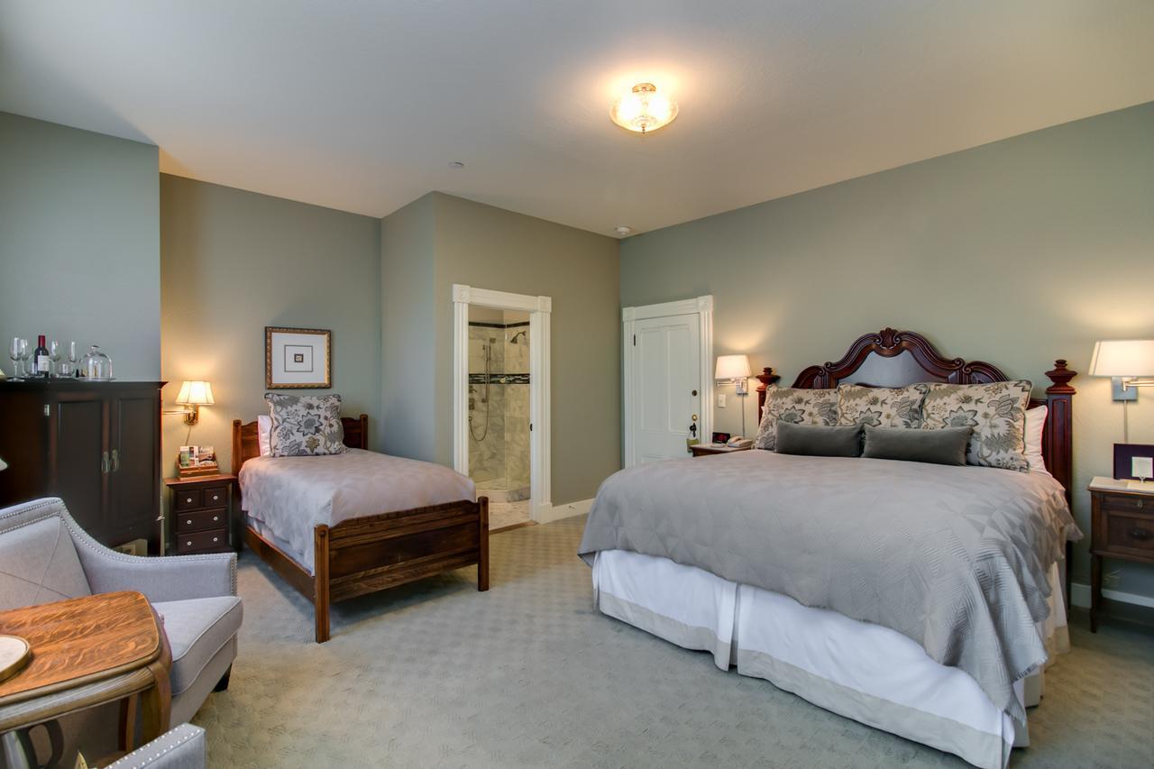 Winchester Inn Άσλαντ Εξωτερικό φωτογραφία